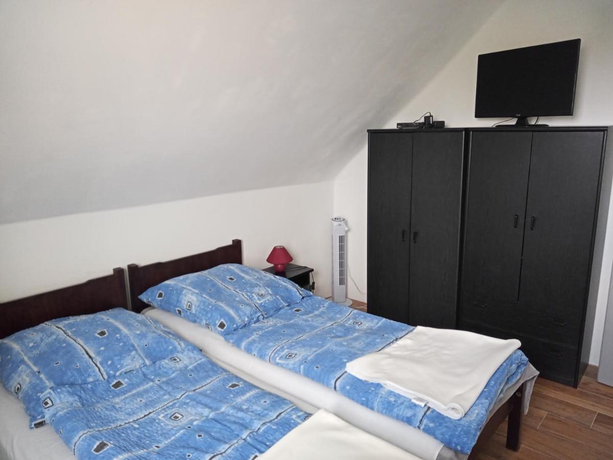 Borostyan Vendeghaz Appartement Balatonkeresztúr Buitenkant foto